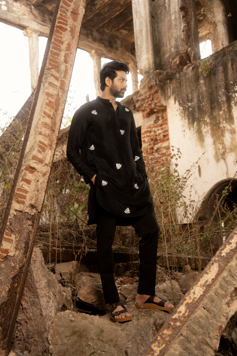 Black handcrafted kurta pants set men ethnic festive wear