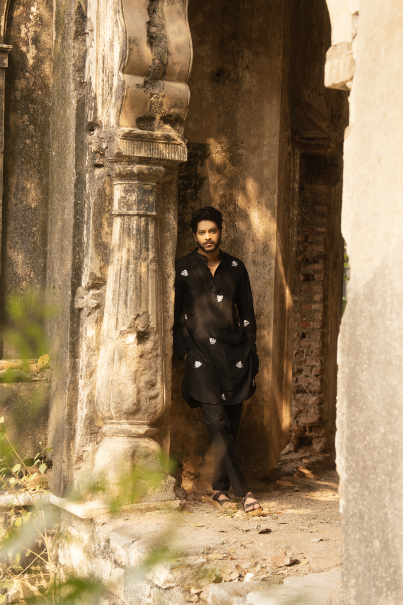 Black embroidered kurta pants set men festive ethnic wear
