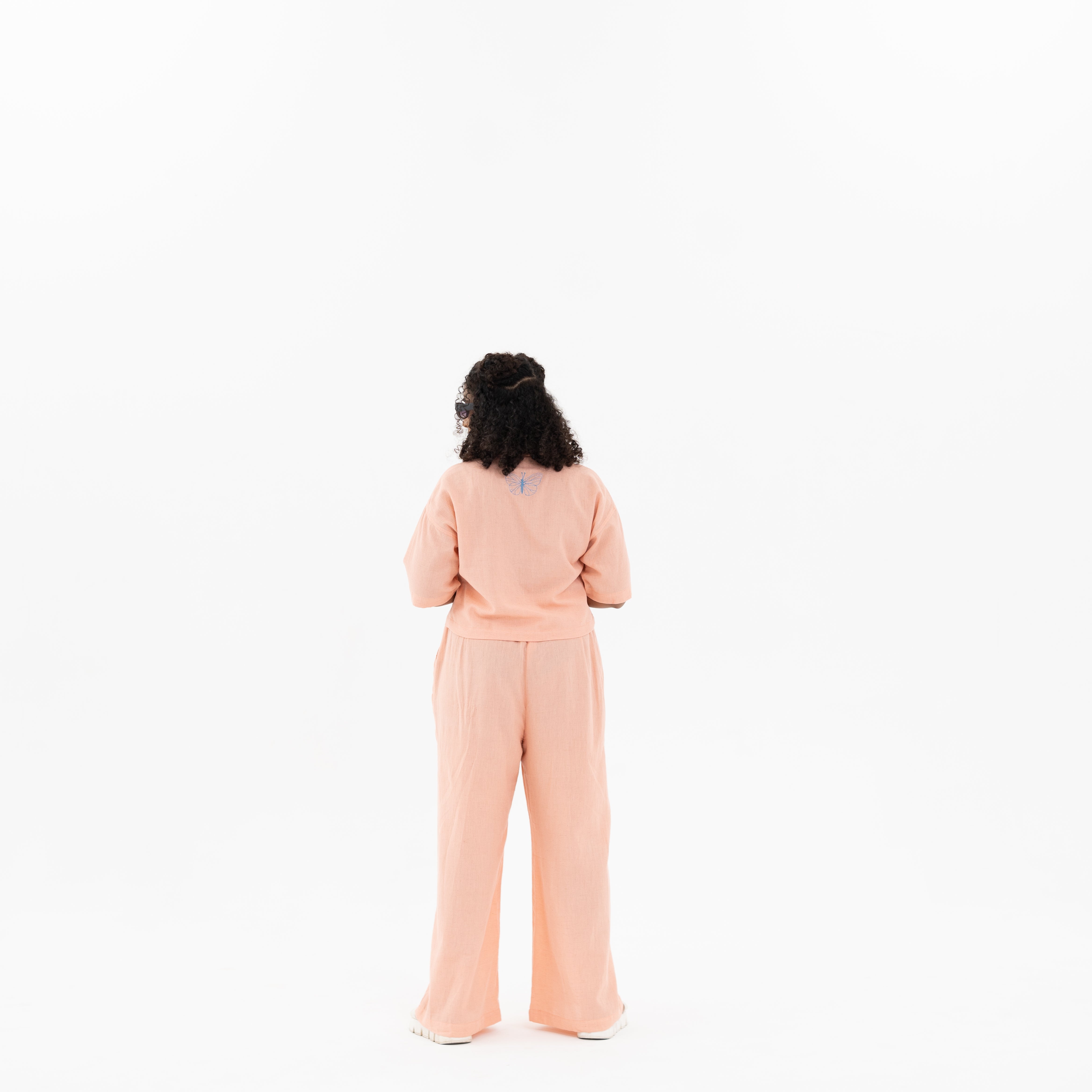 WC – SF – Loose Fit Butterfly Crop Shirt